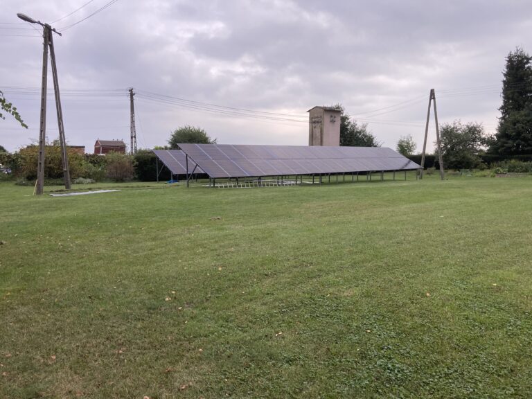 Instalacja fotowoltaiczna wykonana przez Apex Renewables