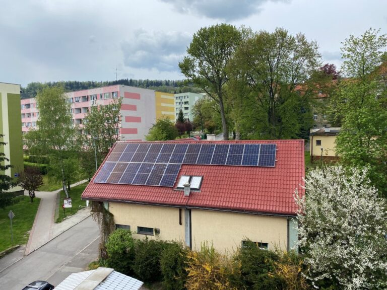 Instalacja fotowoltaiczna wykonana przez Apex Renewables