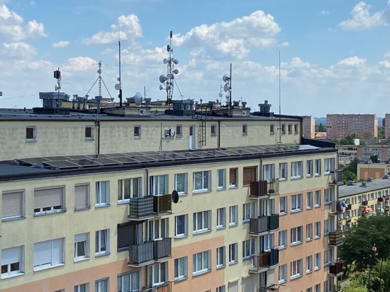 Instalacja fotowoltaiczna wykonana przez Apex Renewables