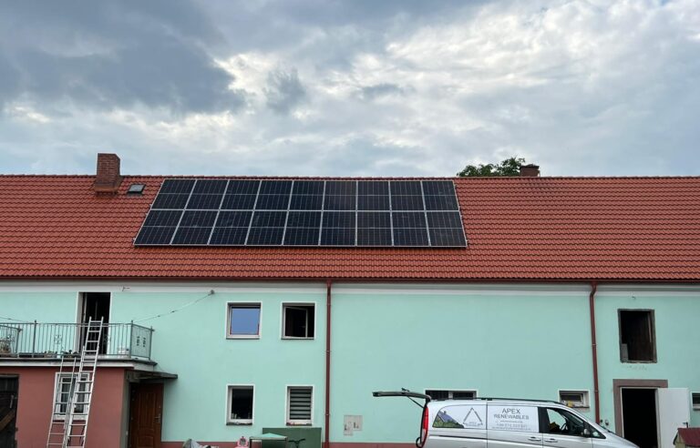 Instalacja fotowoltaiczna wykonana przez Apex Renewables