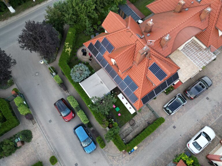 Instalacja fotowoltaiczna wykonana przez Apex Renewables