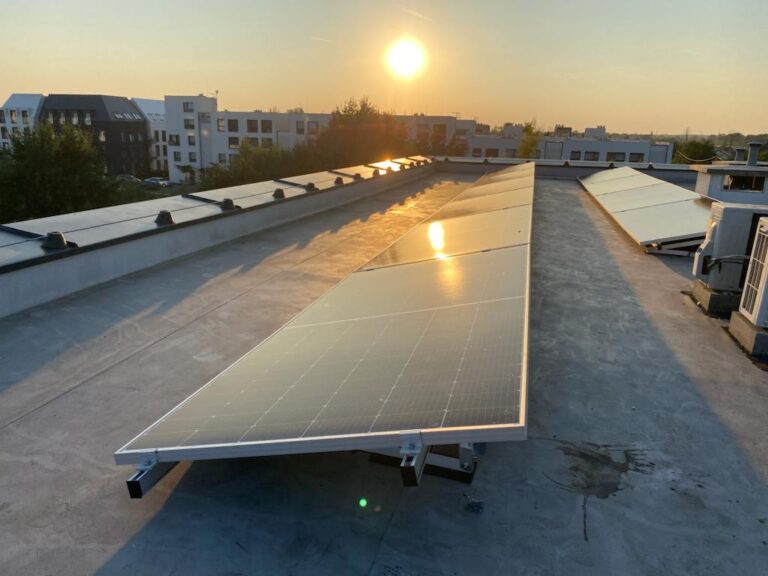Instalacja fotowoltaiczna wykonana przez Apex Renewables
