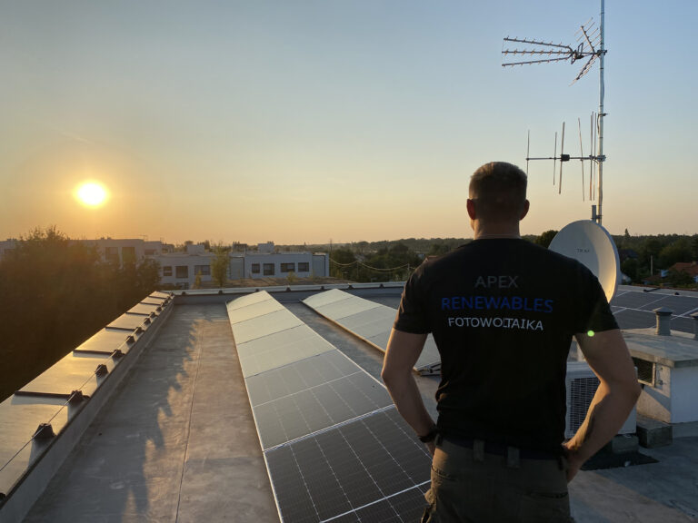 Instalacja fotowoltaiczna wykonana przez Apex Renewables