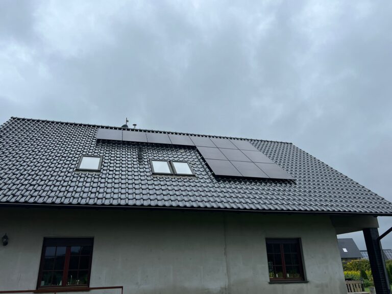 Instalacja fotowoltaiczna wykonana przez Apex Renewables