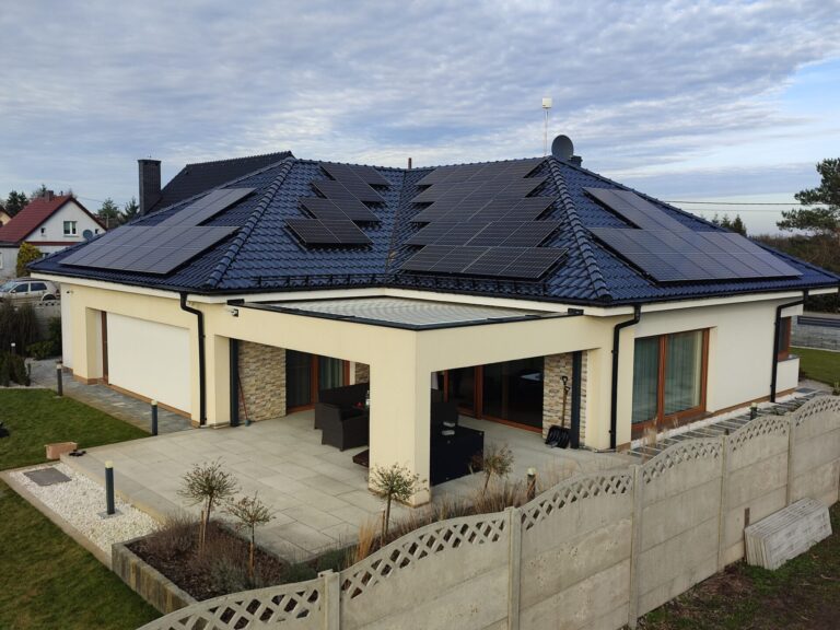 Instalacja fotowoltaiczna wykonana przez Apex Renewables