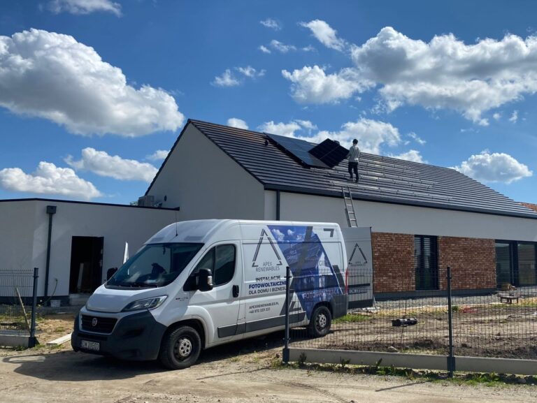 Instalacja fotowoltaiczna wykonana przez Apex Renewables