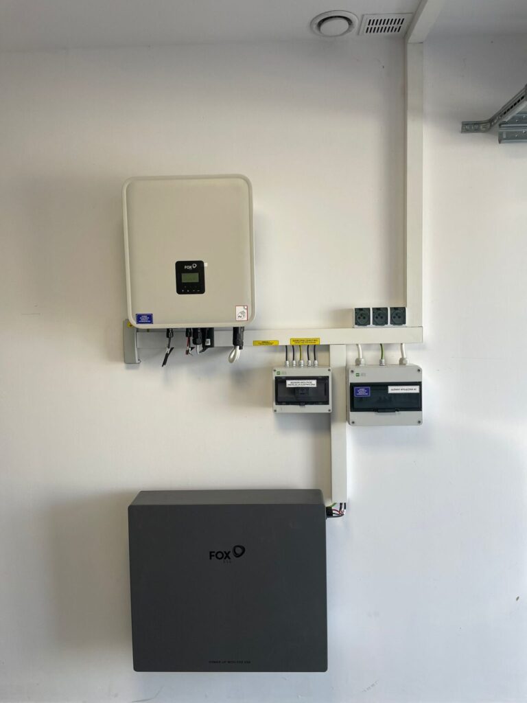 Instalacja fotowoltaiczna wykonana przez Apex Renewables